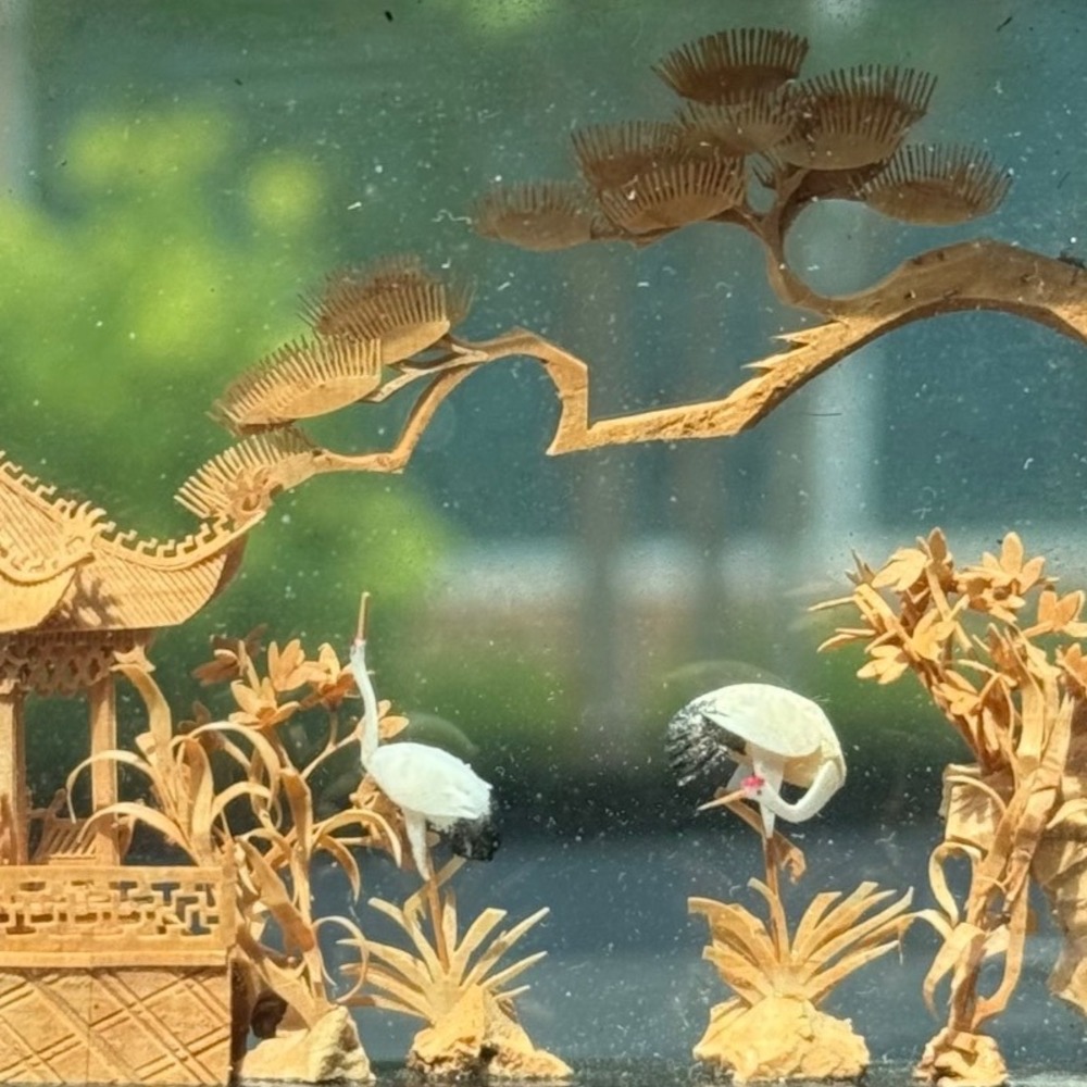 Vintage Chinese art cork diorama pagoda cranes glass‎ lacquer #213 - Picture 4 of 8